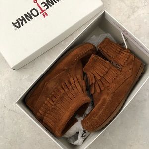 Minnetonka fringe booties